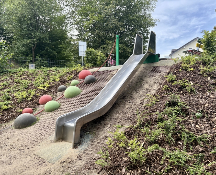 Spielplatz-Bergisch-Born-Balkantrasse-Trasse-Radtrasse-SW-3