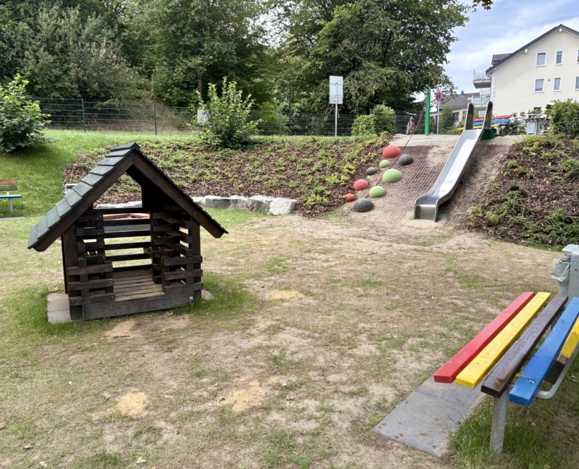 Spielplatz-Bergisch-Born-Balkantrasse-Trasse-Radtrasse-SW-4